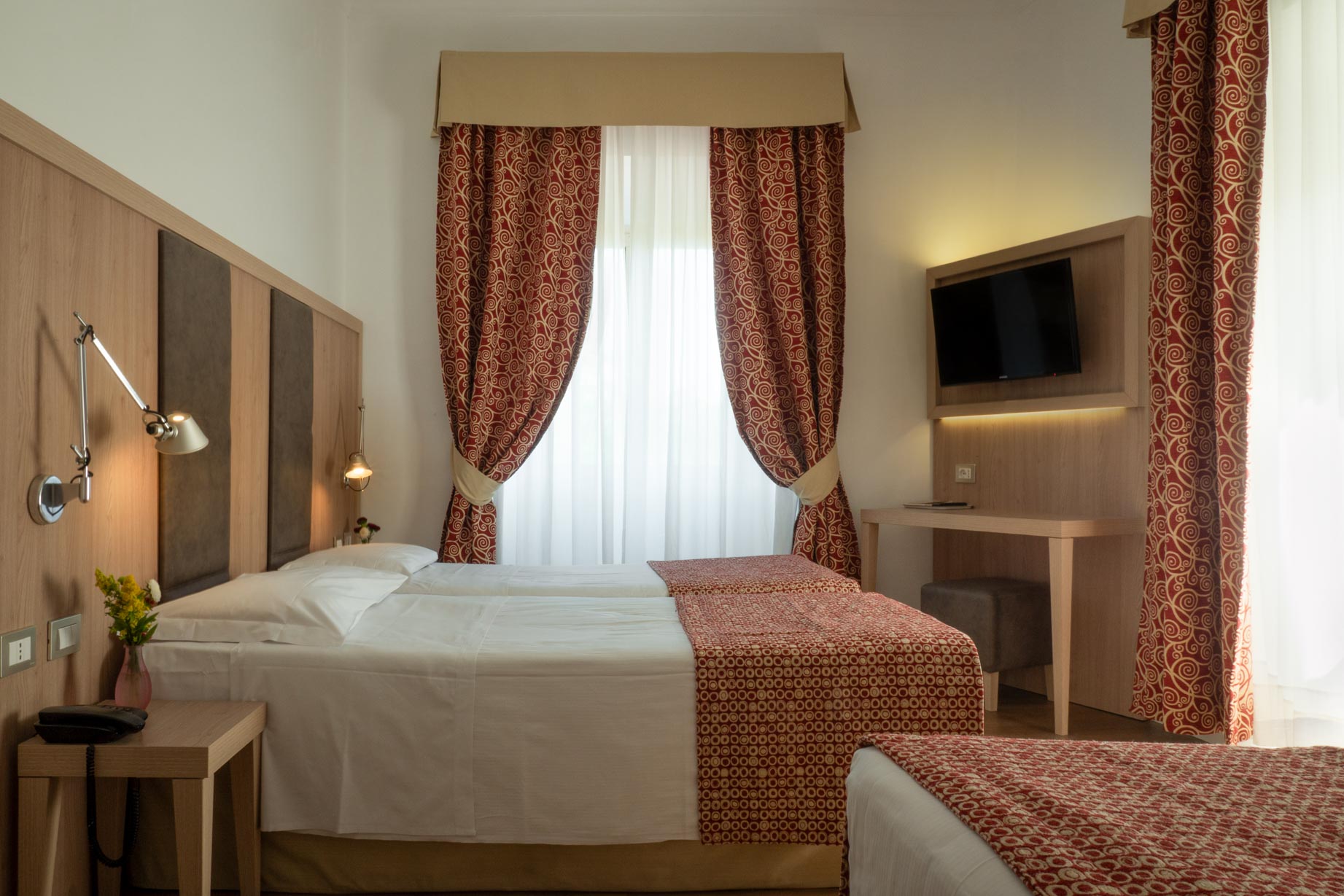 Camera tripla Casa Valdese Hotel Roma