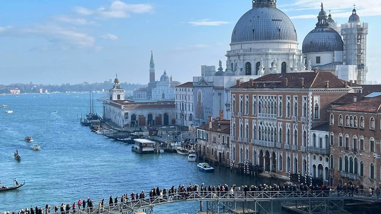 Votive bridge for the Feast of Health (photo @ Venezia Unica)